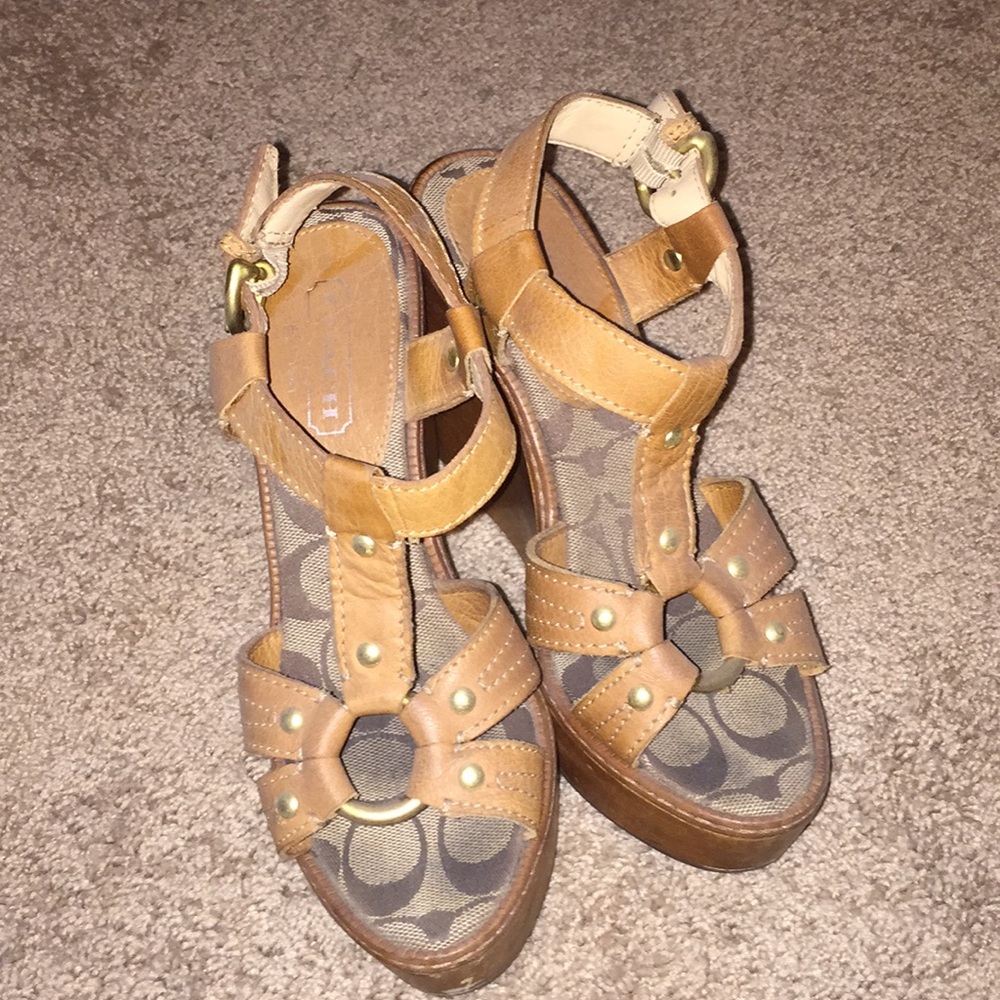 Coach sandals in size 5